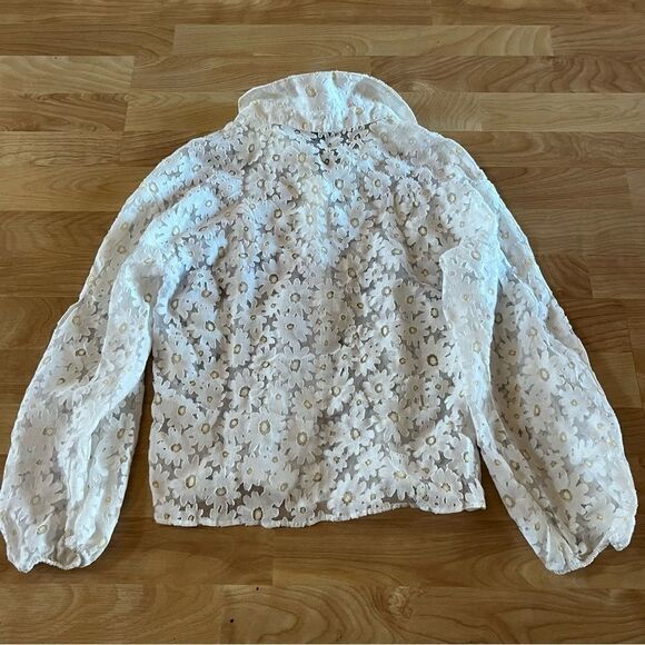 Women's Zara Daisy Cream Button Down Top - Picture 6 of 6